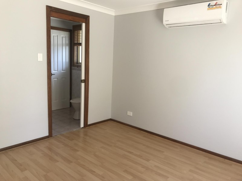 10A Glenanne Place, Thirlmere NSW 2572