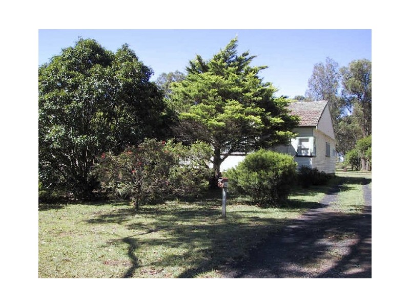 16 Turner Street, Thirlmere NSW 2572