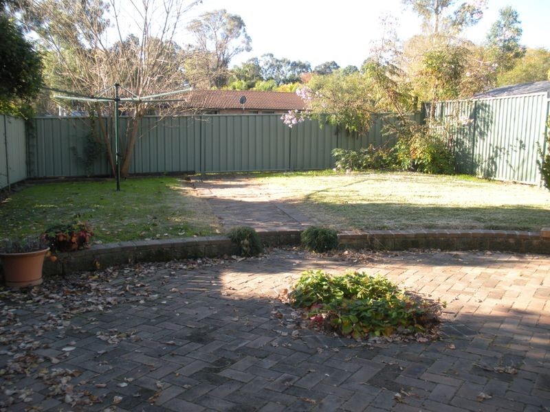 2/10 Downing Street, Picton NSW 2571