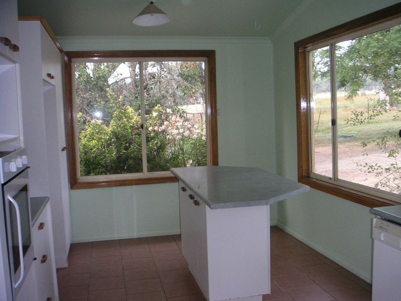 80 River Road, Tahmoor NSW 2573