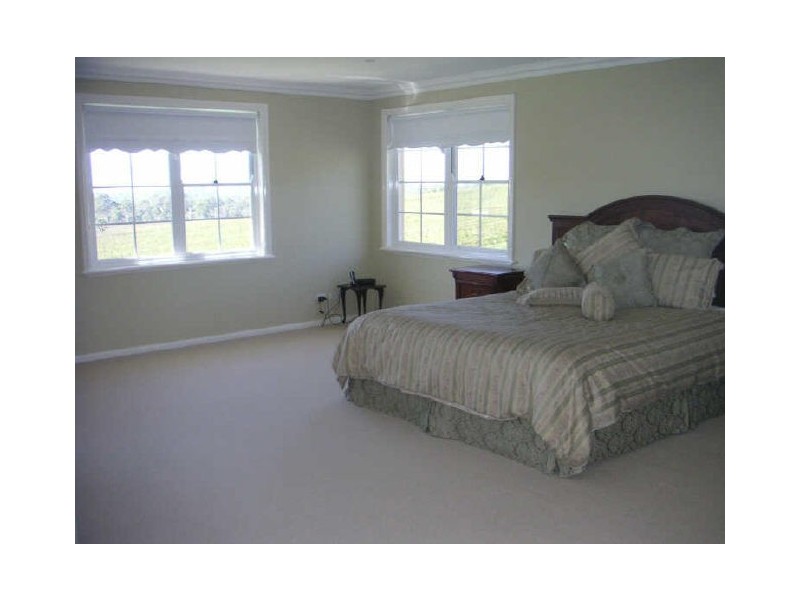 27 The Grange, Picton NSW 2571