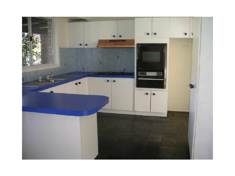 2 South Street, Thirlmere NSW 2572