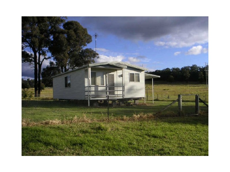 21 Lyrebird Road, Pheasants Nest NSW 2574