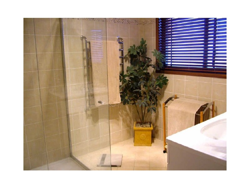 4 Park Avenue, Tahmoor NSW 2573