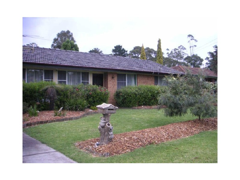 8 Lindsell Place, Tahmoor NSW 2573