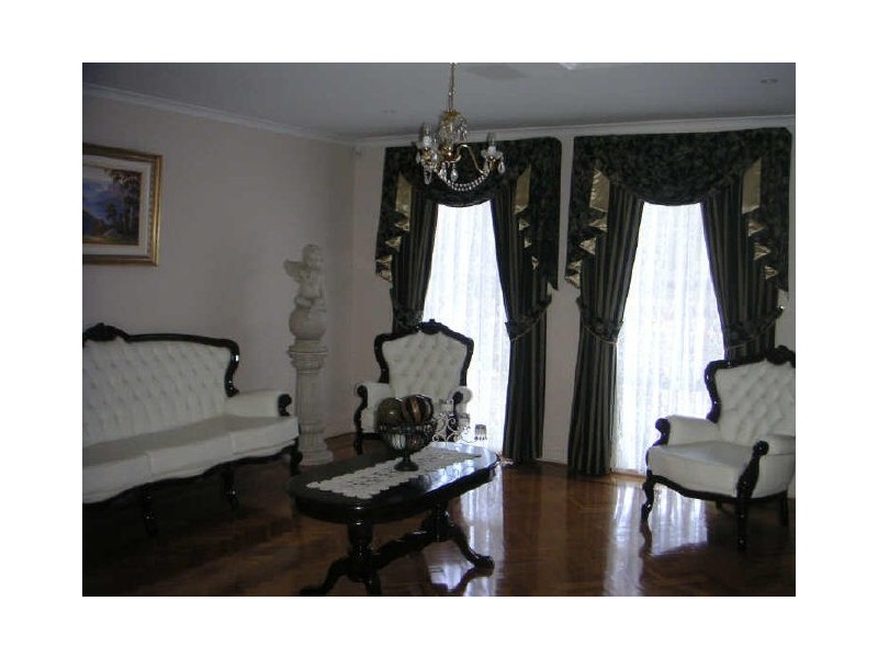 175 Nightingale Road, Pheasants Nest NSW 2574