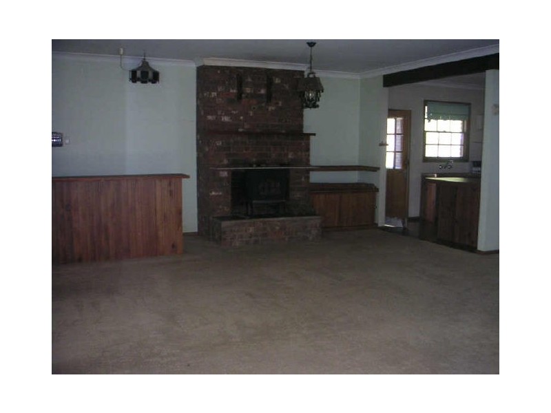 1 Victoria Street, Picton NSW 2571