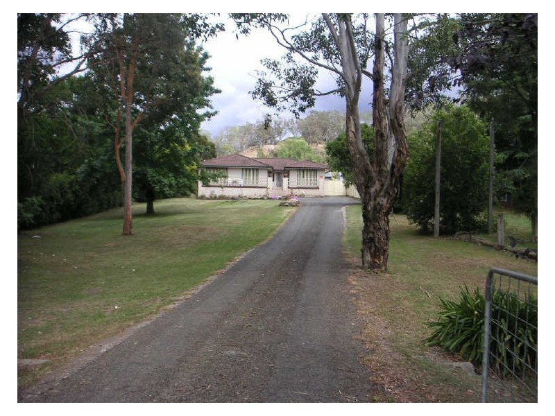 132 Camden Road, Douglas Park NSW 2569