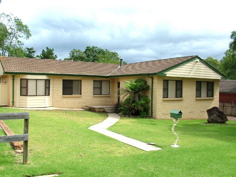 2 Alma Place, Thirlmere NSW 2572