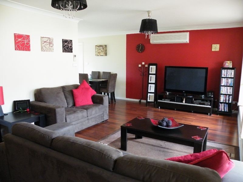 58B Williams Street, The Oaks NSW 2570