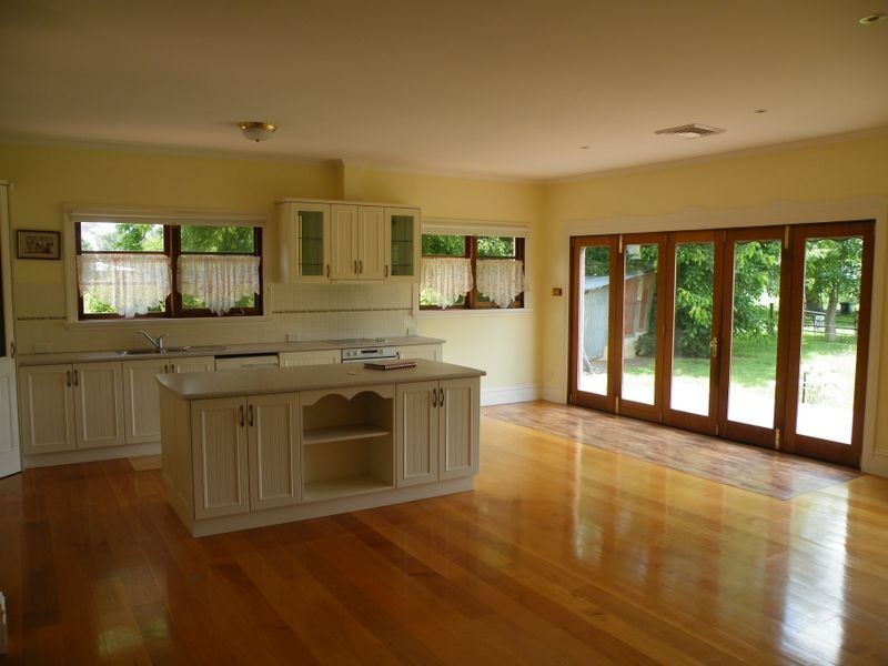 2-6 Menangle Street, Picton NSW 2571