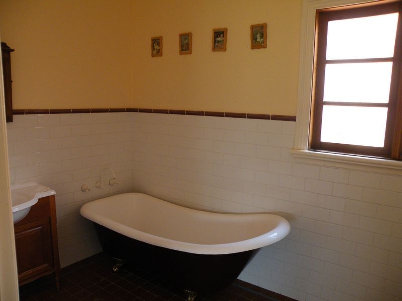 2-6 Menangle Street, Picton NSW 2571