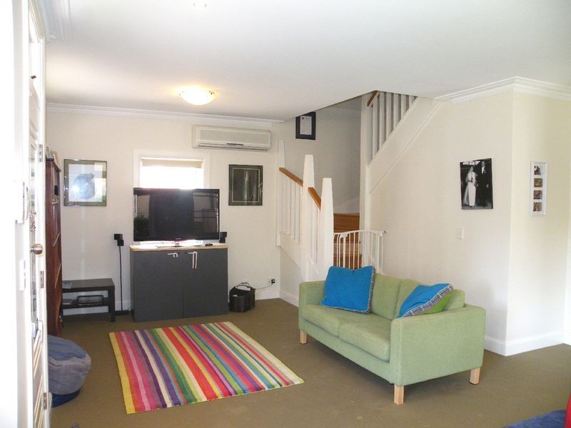 3/253-255 Argyle Street, Picton NSW 2571