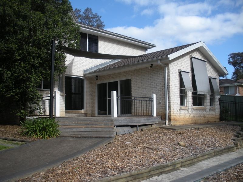 3 Westbourne Ave, Thirlmere NSW 2572