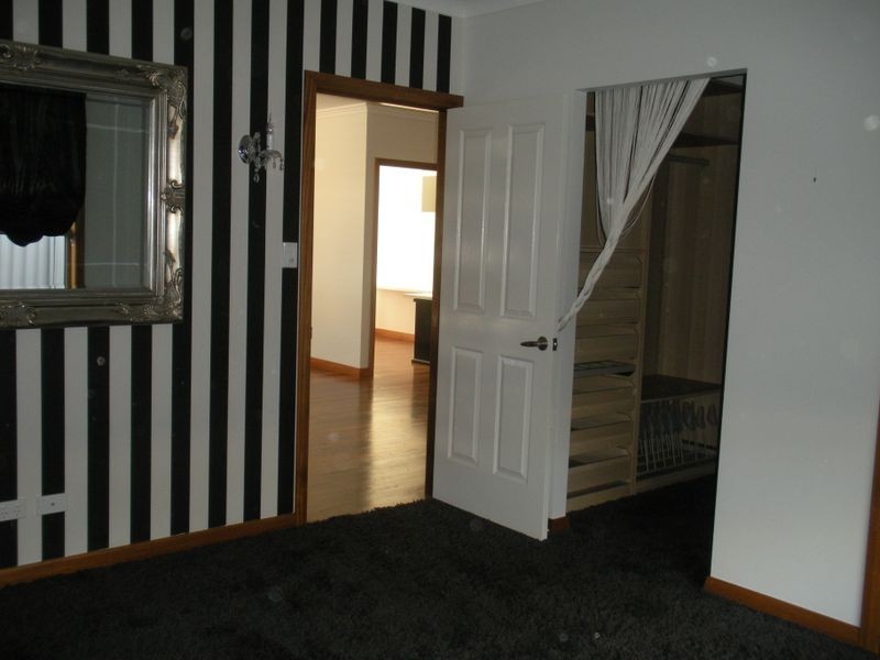 7A Gordon Street, Thirlmere NSW 2572