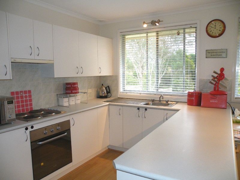 13 York Street, Tahmoor NSW 2573