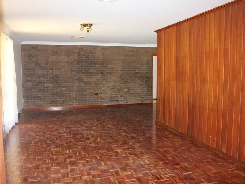 35 Michell Road, Thirlmere NSW 2572