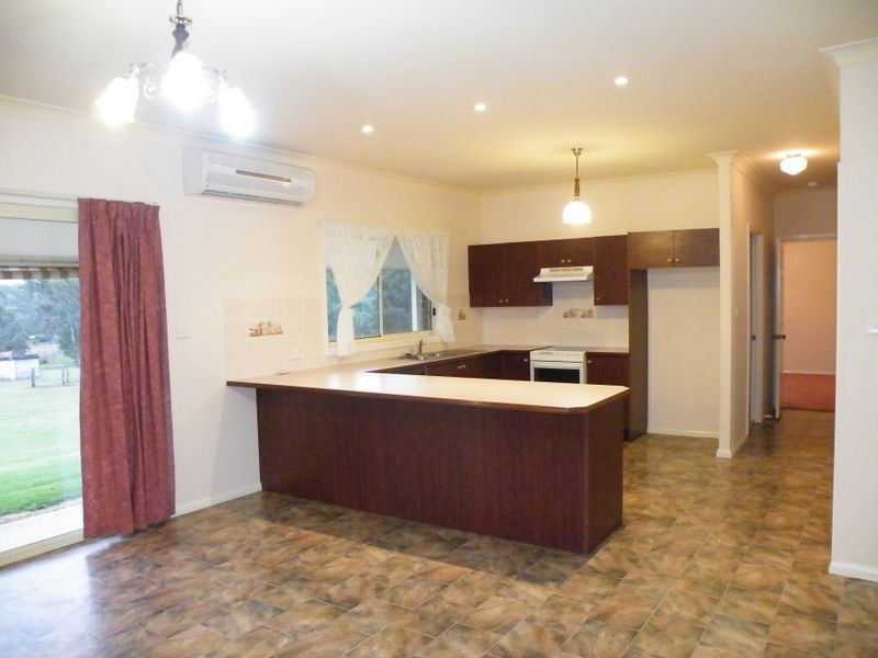 85 Myrtle Creek Avenue, Tahmoor NSW 2573