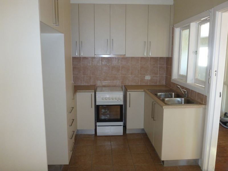 14 Antill Street, Picton NSW 2571