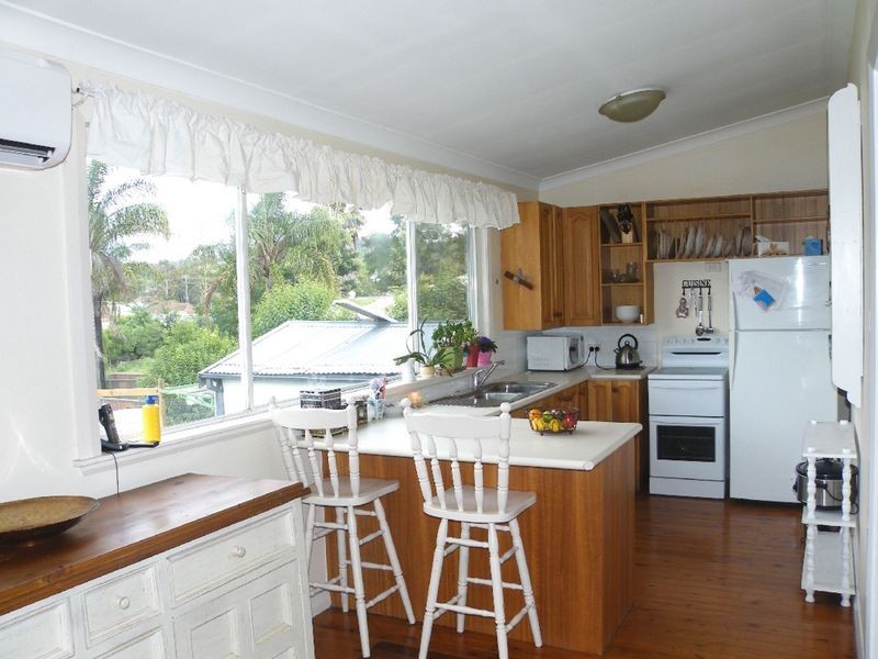 24 Antill Street, Picton NSW 2571