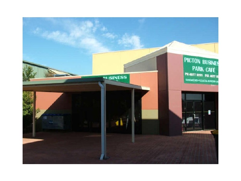 10/15 Henry St, Picton NSW 2571