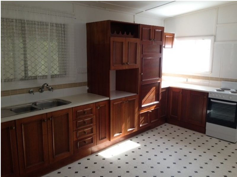 303 Argyle Street, Picton NSW 2571