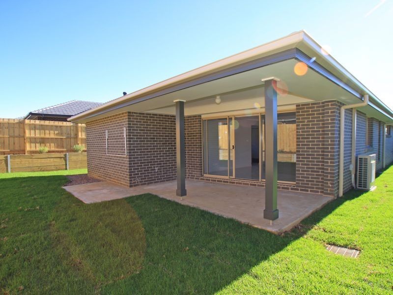 60 Greenbridge Drive, Wilton NSW 2571