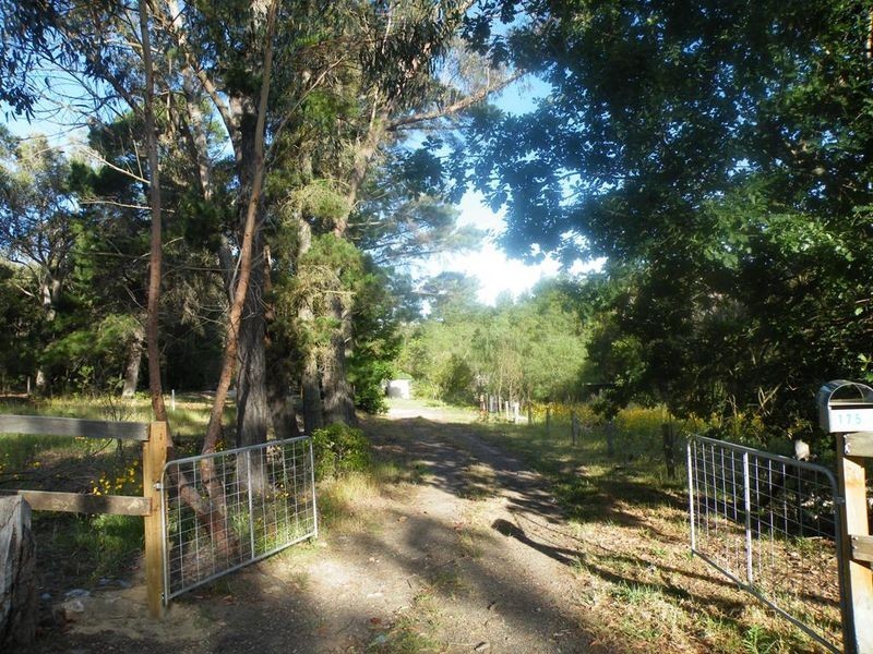 175 East Parade, Buxton NSW 2571