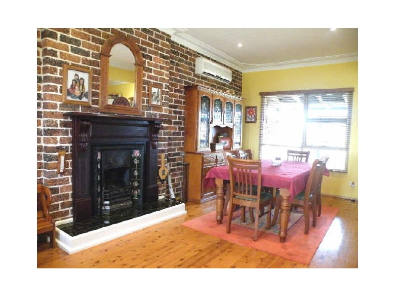 3 Merlin St, The Oaks NSW 2570