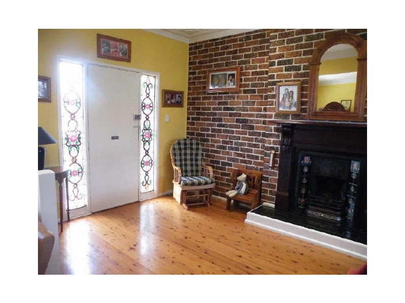 3 Merlin St, The Oaks NSW 2570