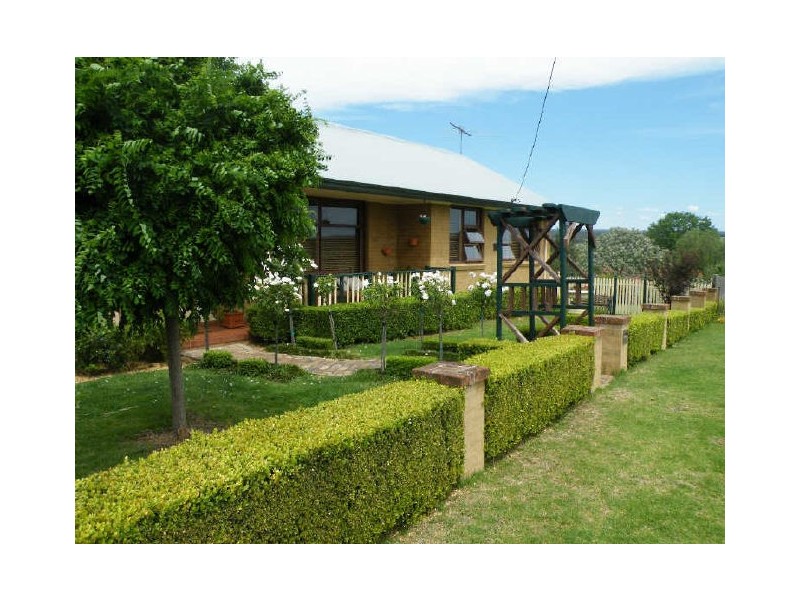 3 Merlin St, The Oaks NSW 2570