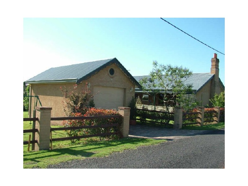 3 Merlin St, The Oaks NSW 2570