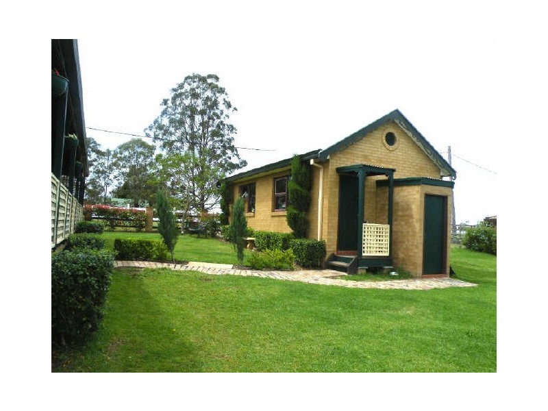 3 Merlin St, The Oaks NSW 2570