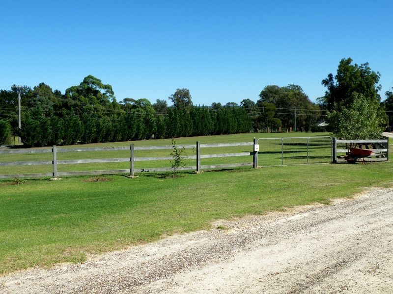 Pheasants Nest NSW 2574