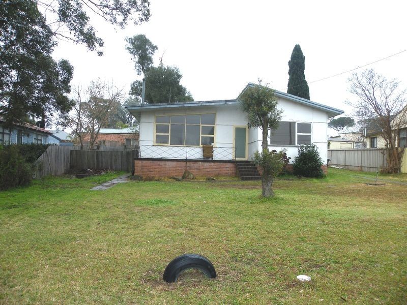 27 Antill Street, Picton NSW 2571