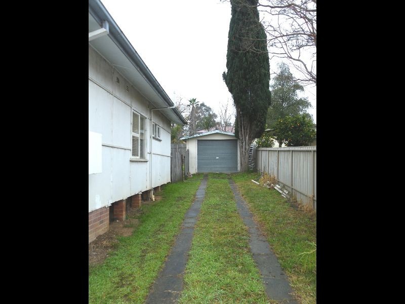 27 Antill Street, Picton NSW 2571