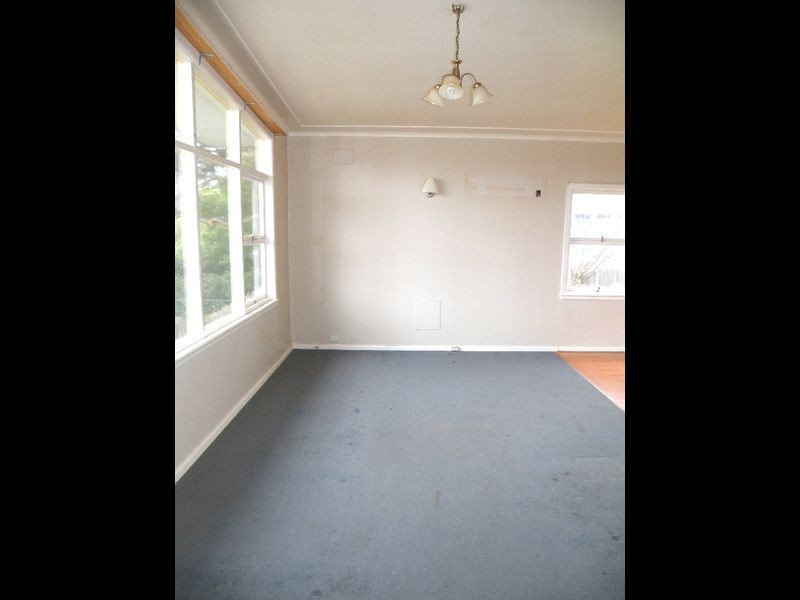 27 Antill Street, Picton NSW 2571
