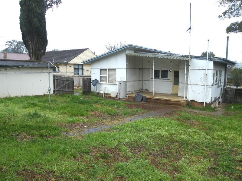 27 Antill Street, Picton NSW 2571