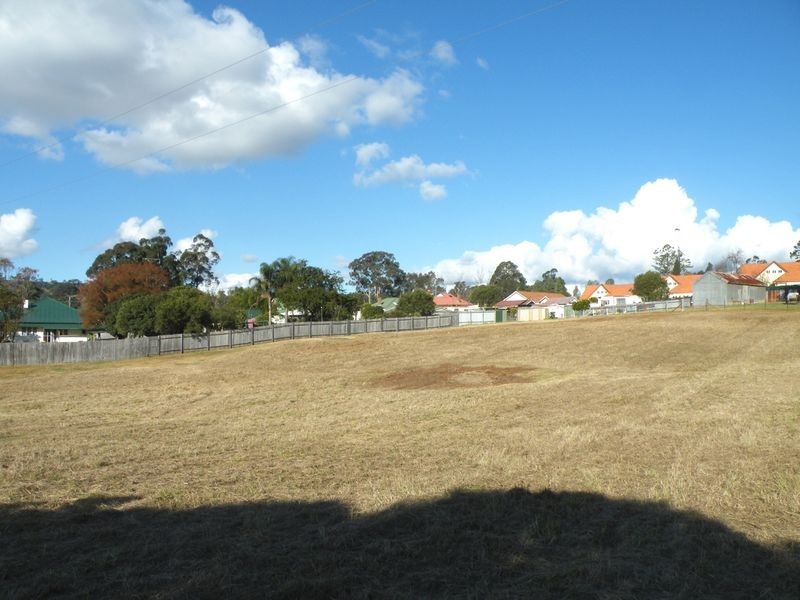 239 Argyle Street, Picton NSW 2571