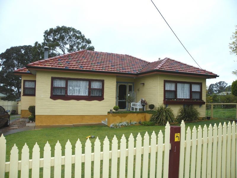 The Oaks NSW 2570