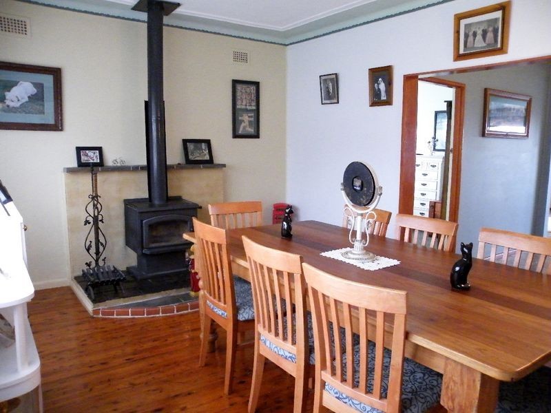 The Oaks NSW 2570