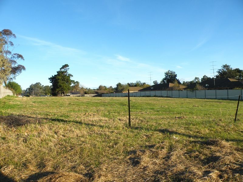 44 Struan Street, Tahmoor NSW 2573