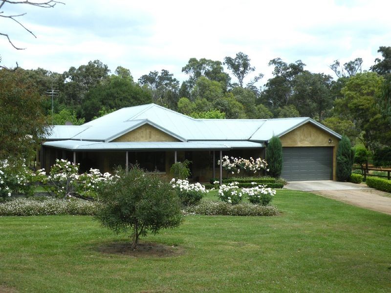 Pheasants Nest NSW 2574