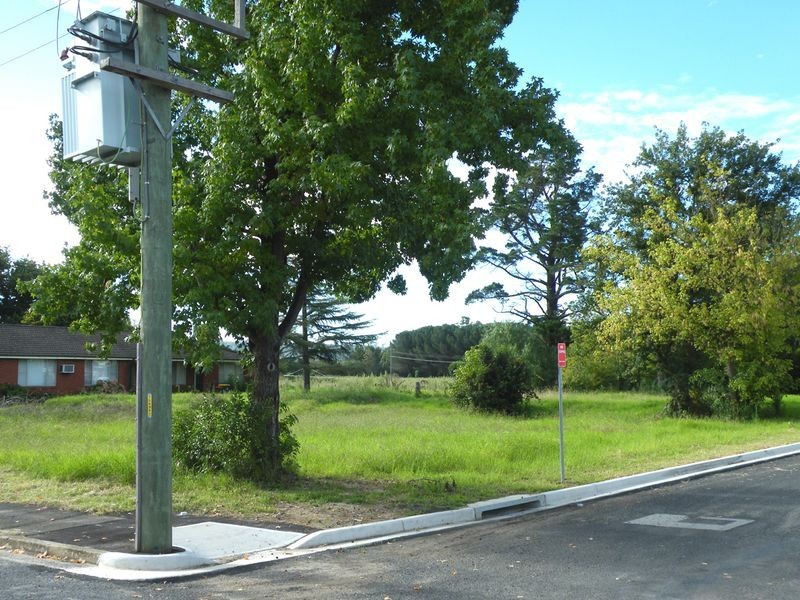 16 Menangle Street West, Picton NSW 2571