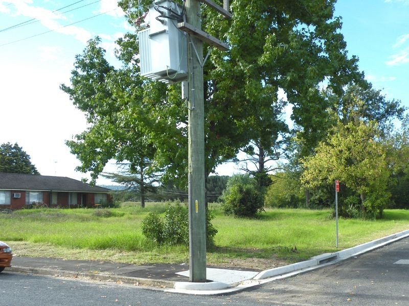 16 Menangle Street West, Picton NSW 2571