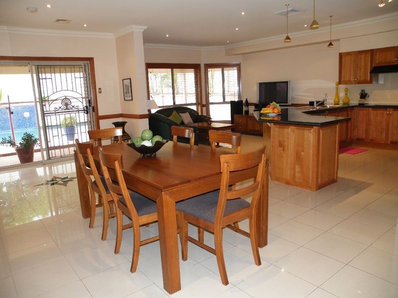 Glen Alpine NSW 2560