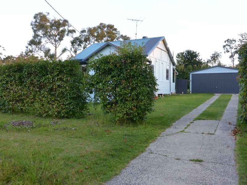 3 Pearce Street, Hill Top NSW 2575