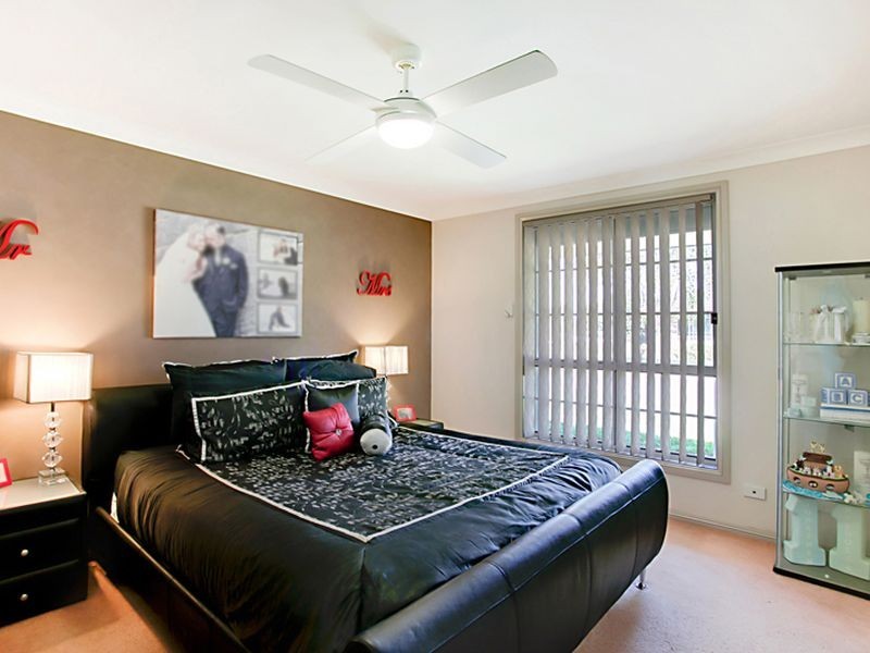 31 Lissanthe Street, Mount Annan NSW 2567