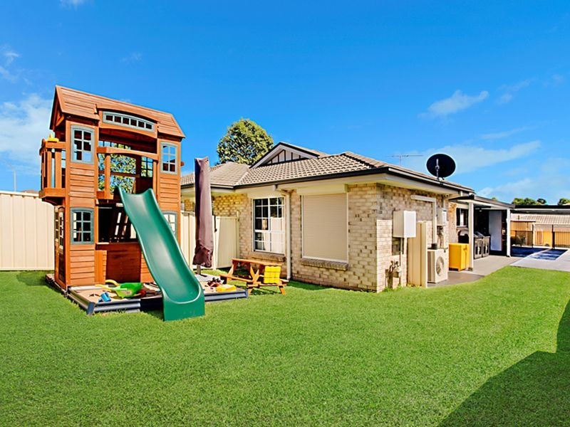 31 Lissanthe Street, Mount Annan NSW 2567