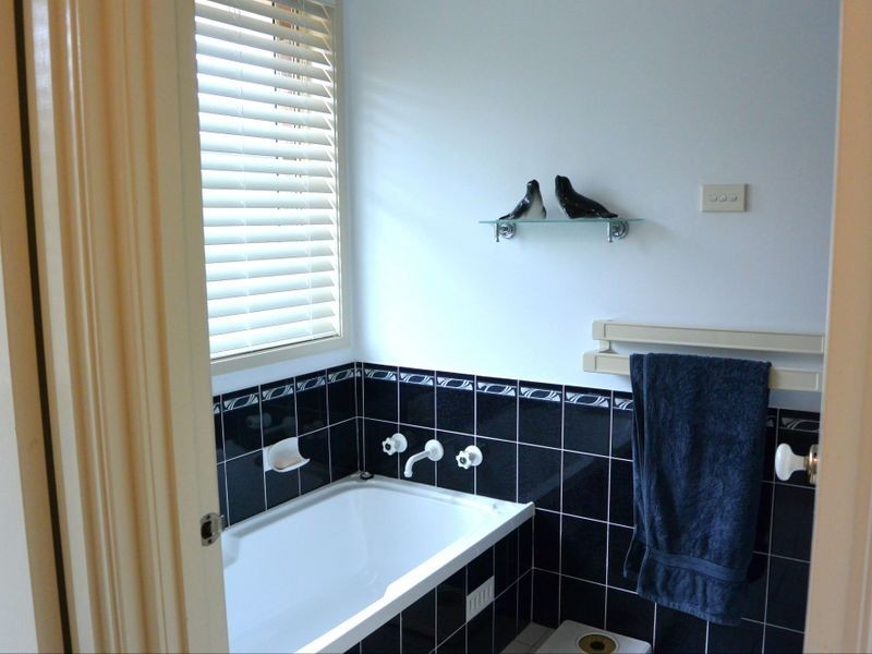 Wattle Grove NSW 2173